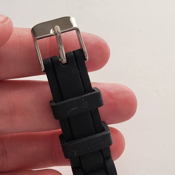 Vintage Watches Geneva Black Silicone Quartz Watch with Crystal Bezel Detail - Picture 5 of 10